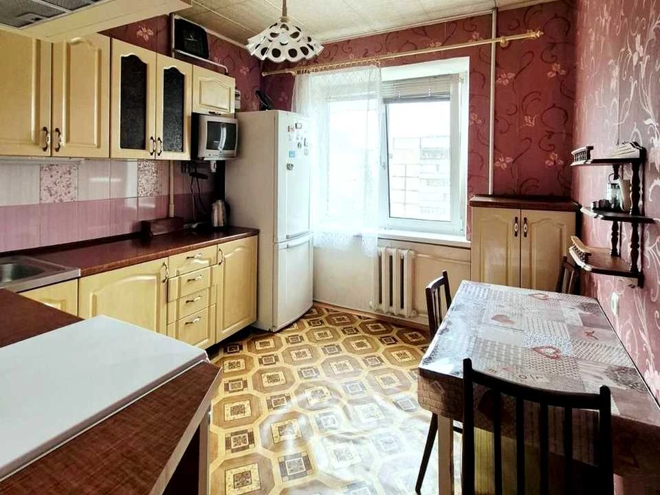 Квартира. Дніпро, Героїв просп.