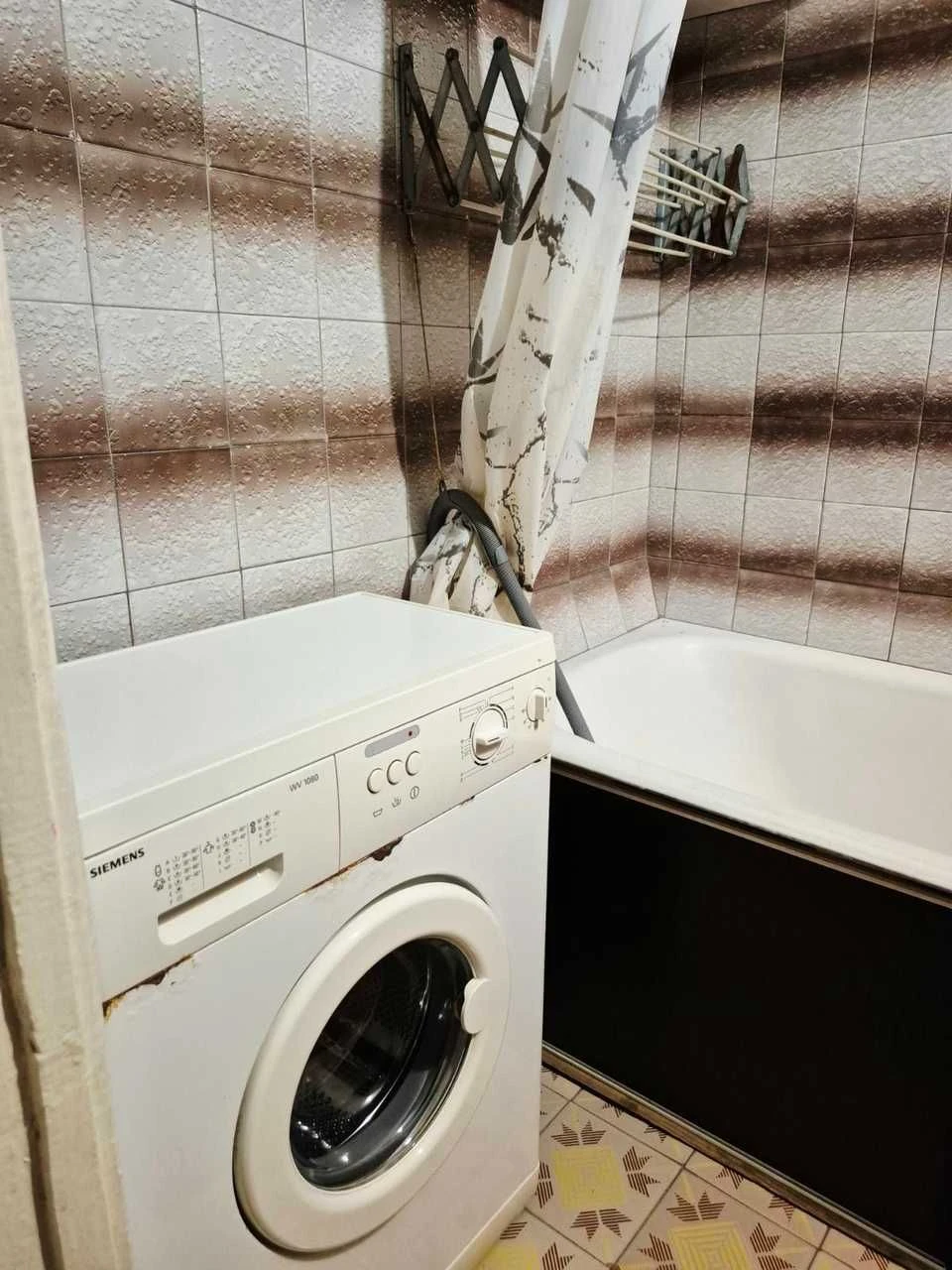 Продам 3-к квартиру на ж/м Победа, пр. Героев