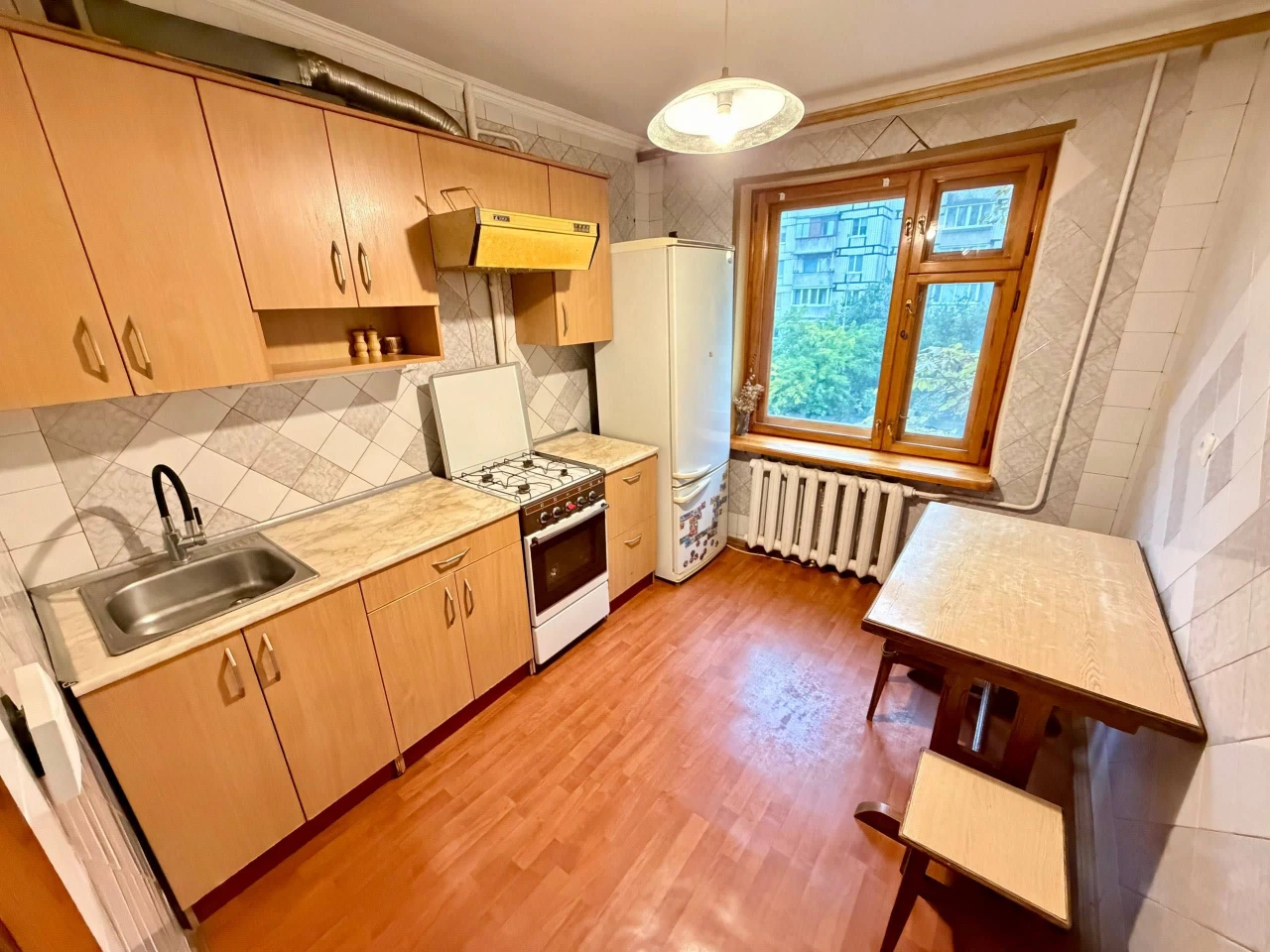 Продам 2-кімнатну квартиру на ж/м Лівобережний-3, ключі!