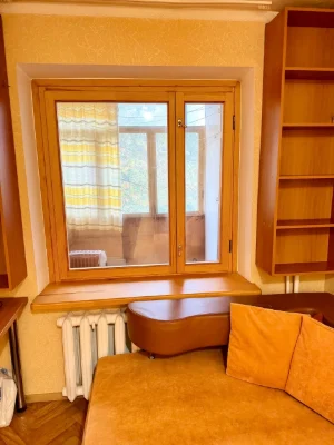 Продам 2-кімнатну квартиру на ж/м Лівобережний-3, ключі!