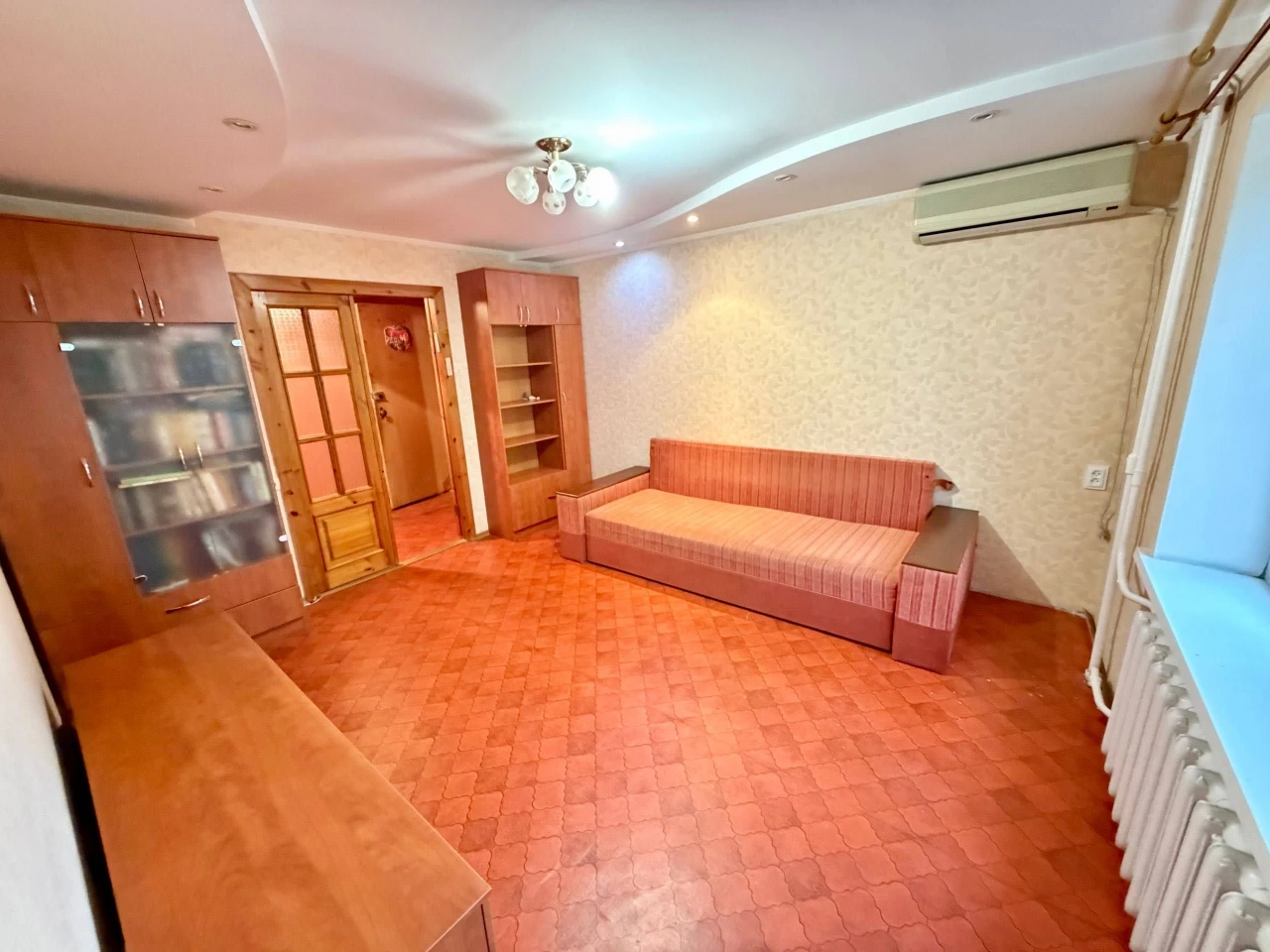 Продам 2-кімнатну квартиру на ж/м Лівобережний-3, ключі!