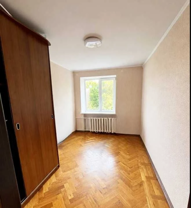 Науки 66! Метро 23 Августа! 1 мин Продам 2К 45 м2 с ремонтом
