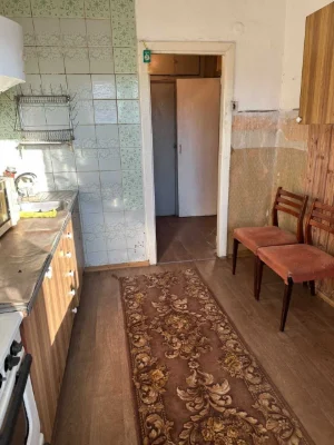 Продам  свою трьох кімнатну квартир. м.Харків сел.Жуковськог