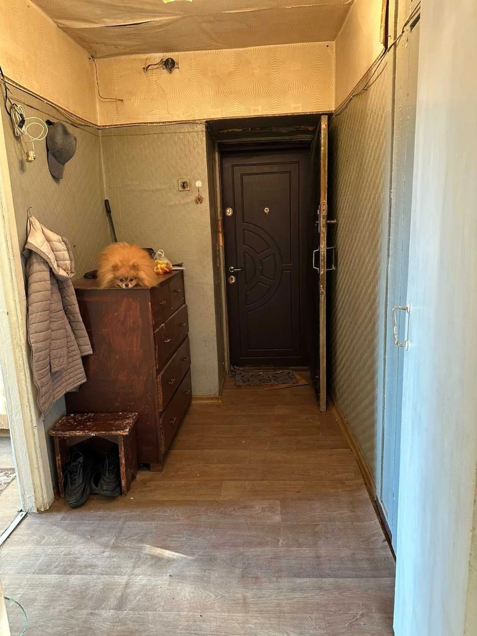 Продам  свою трьох кімнатну квартир. м.Харків сел.Жуковськог