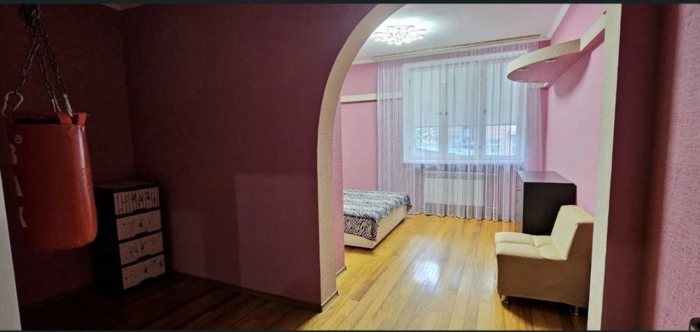 Ярослава Мудрого! Пушк Въезд 3А! Продам 3К 76 м2