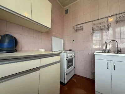 Продам 3к.квартиру-улучшенку,10\16,ул.Шариковая 52 (405367)