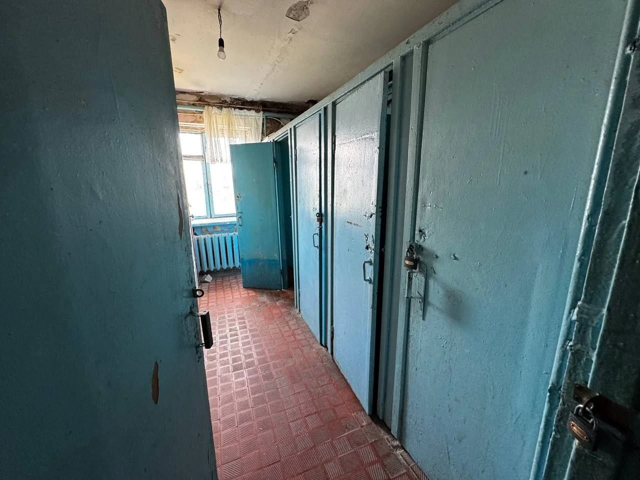 Продам кімнату в гуртожитку, центр, власник.