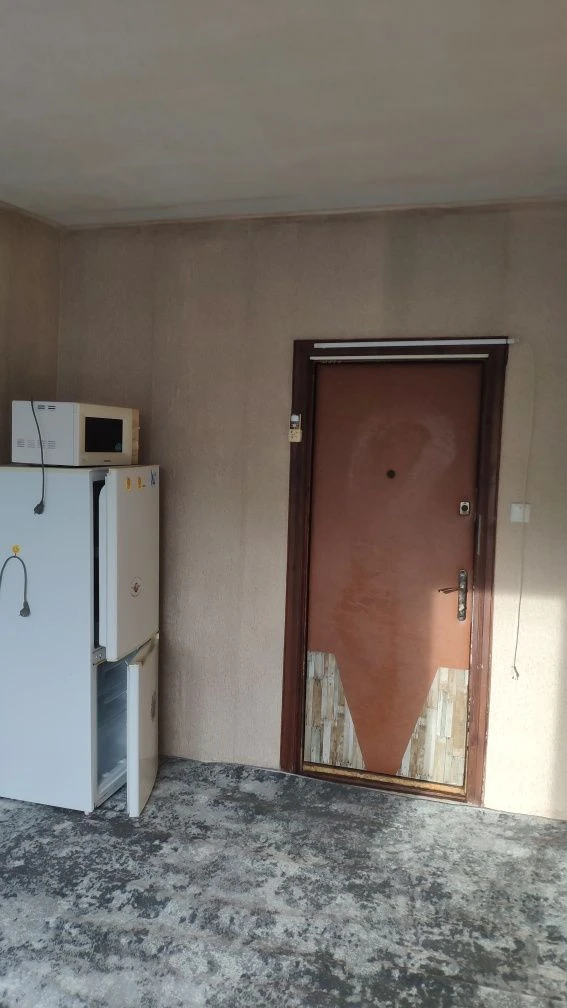 Продам кімнату в комунальній квартирі по вул.Празька