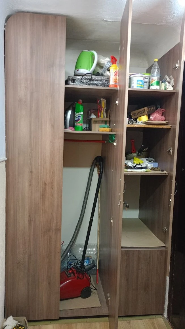 Продається кімната в гуртожитку в центрі міста