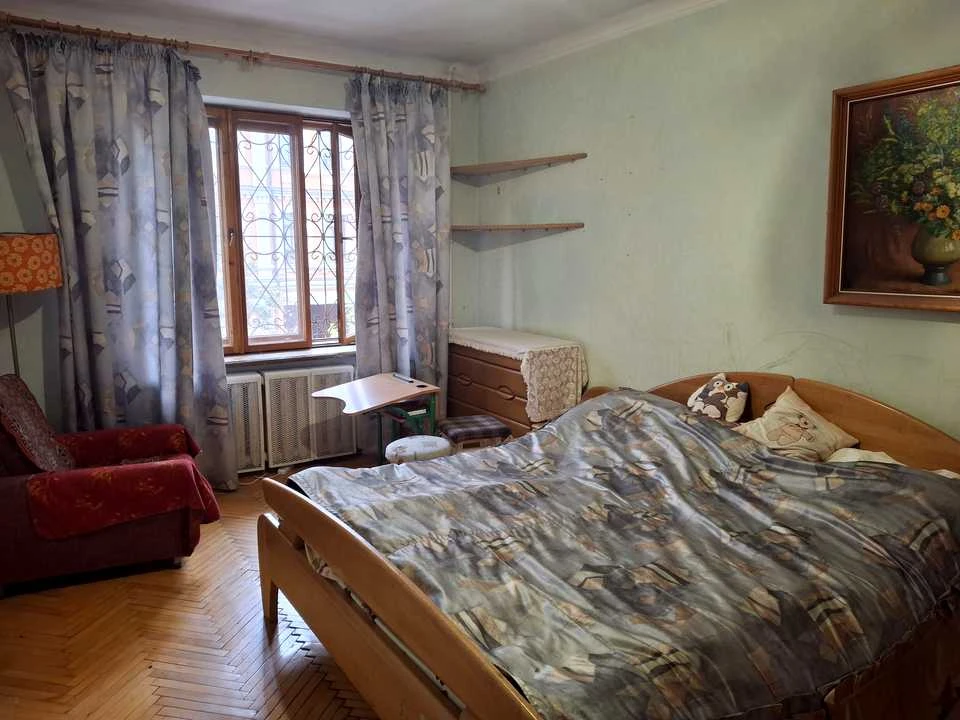 Квартира. Київ, Борисоглібська вул.
