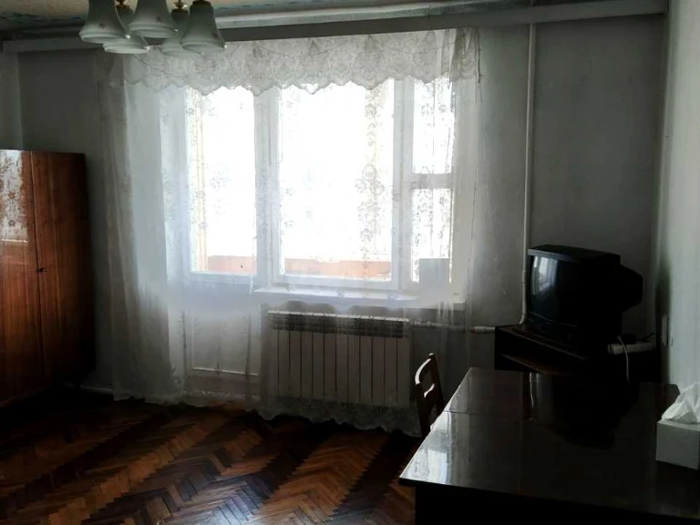 Квартира. Київ, Татарська вул.