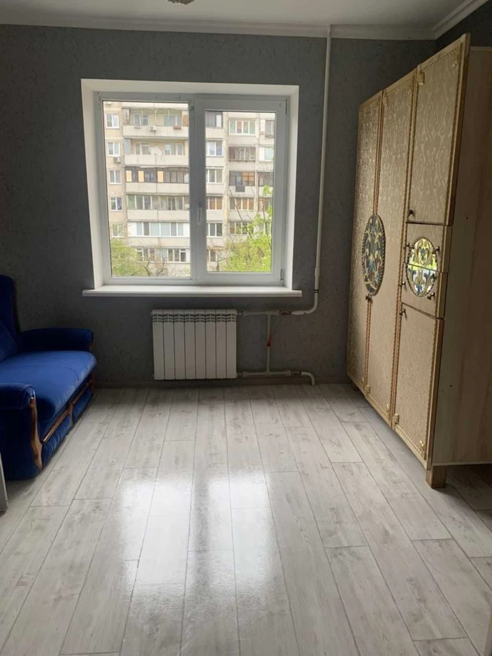 Терміновий продаж 3-кімн квартири 70 м² біля метро МІНСЬКА,