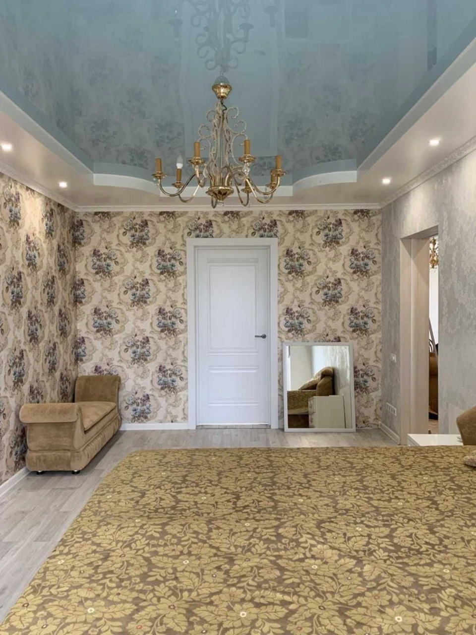 Терміновий продаж 3-кімн квартири 70 м² біля метро МІНСЬКА,