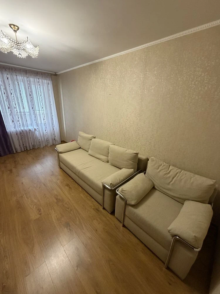 Продам 2 ком с ремонтом Молодежный кредит