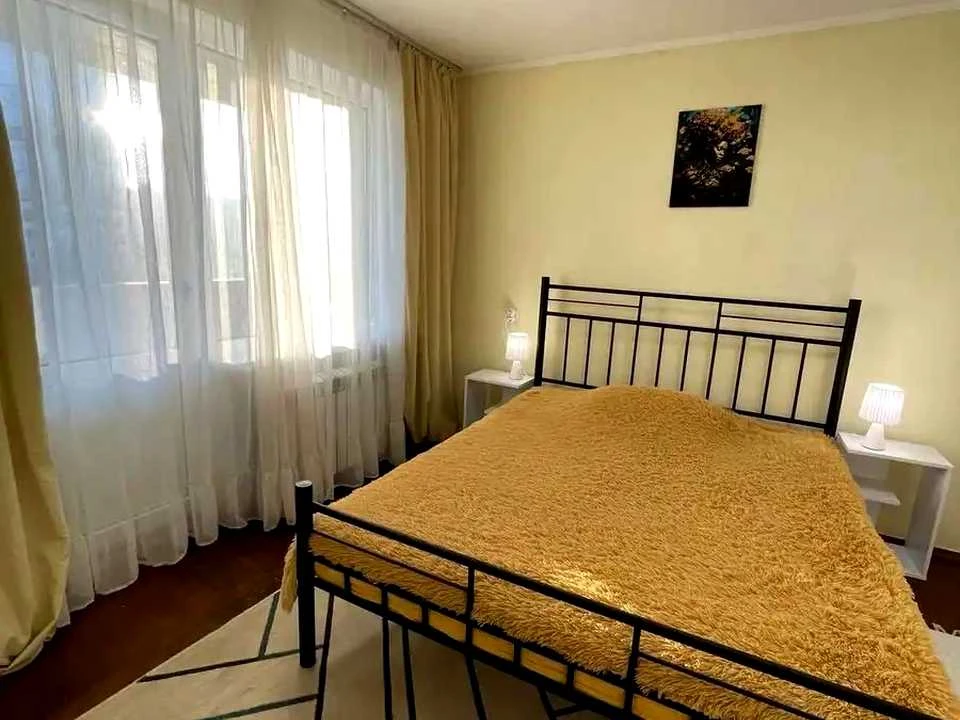 Квартира. Київ, Дарницький бульв.