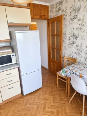 Є газ. Продаж 1-кімнатної квартири біля метро. Оболонський п