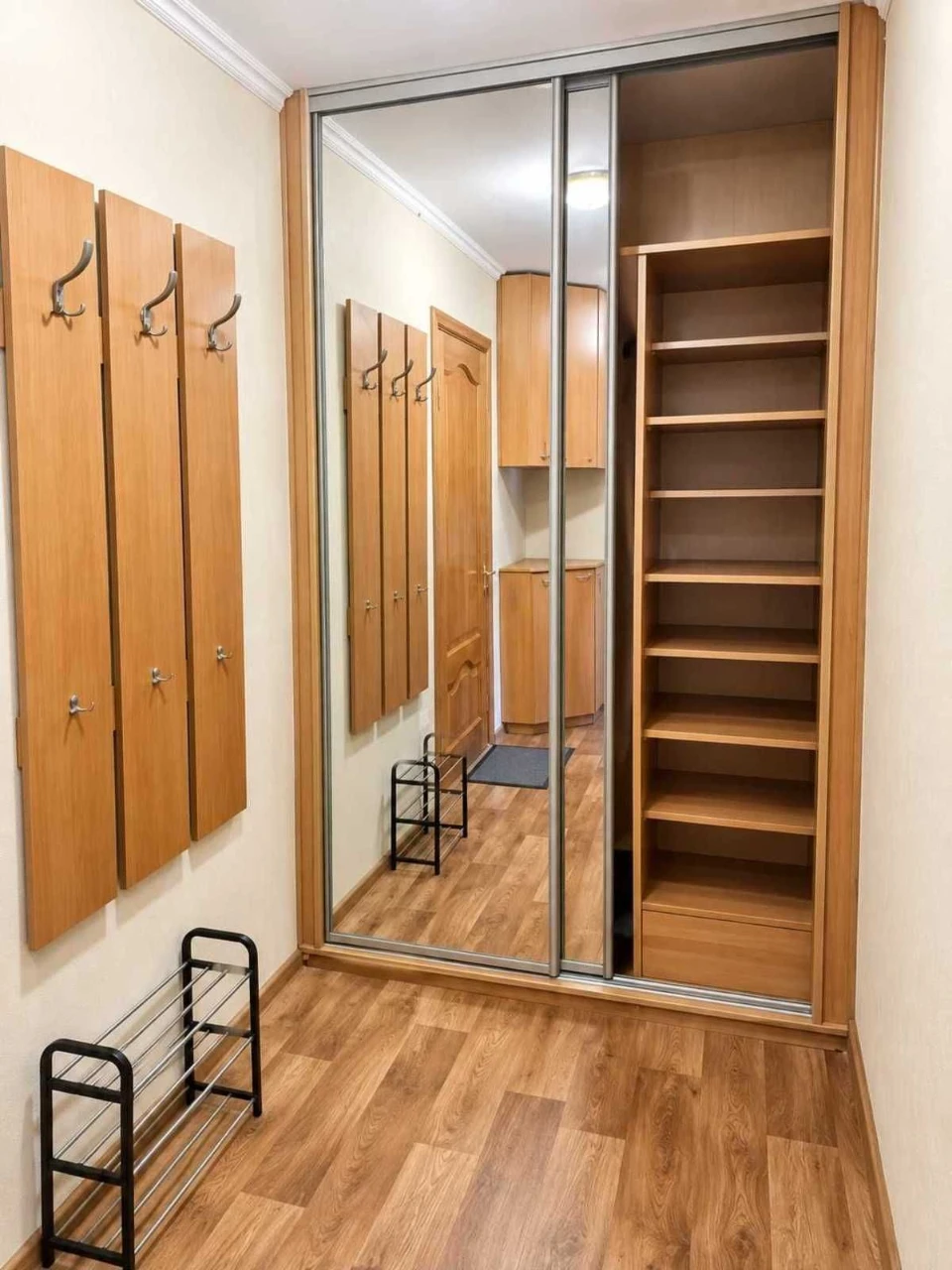 Є газ. Продаж 1-кімнатної квартири біля метро. Оболонський п