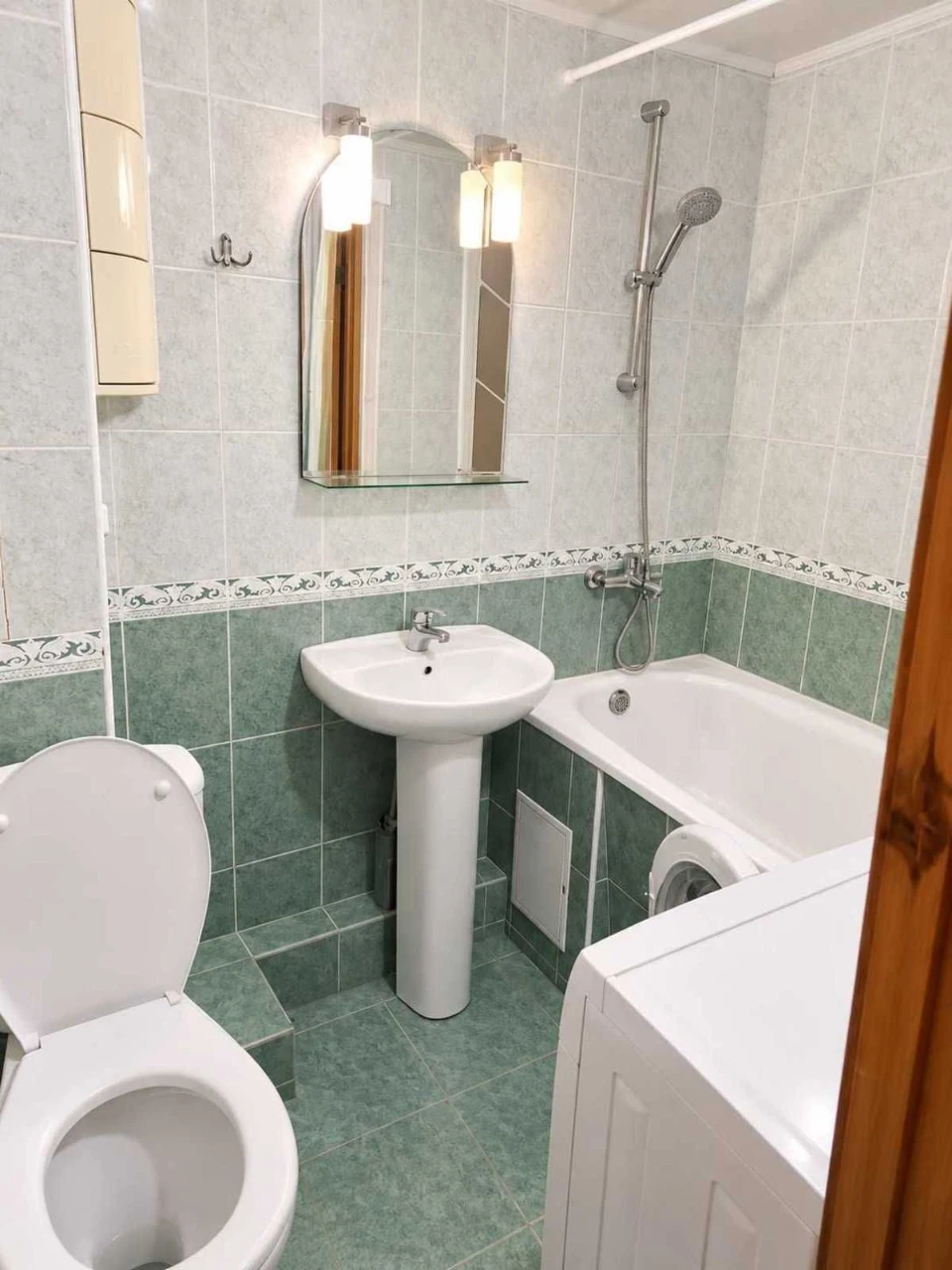 Є газ. Продаж 1-кімнатної квартири біля метро. Оболонський п