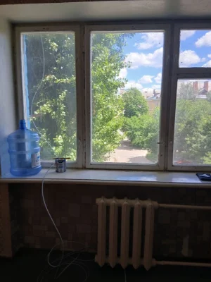 Продаю малосимейку в крюков в гарному стані від власника ріє
