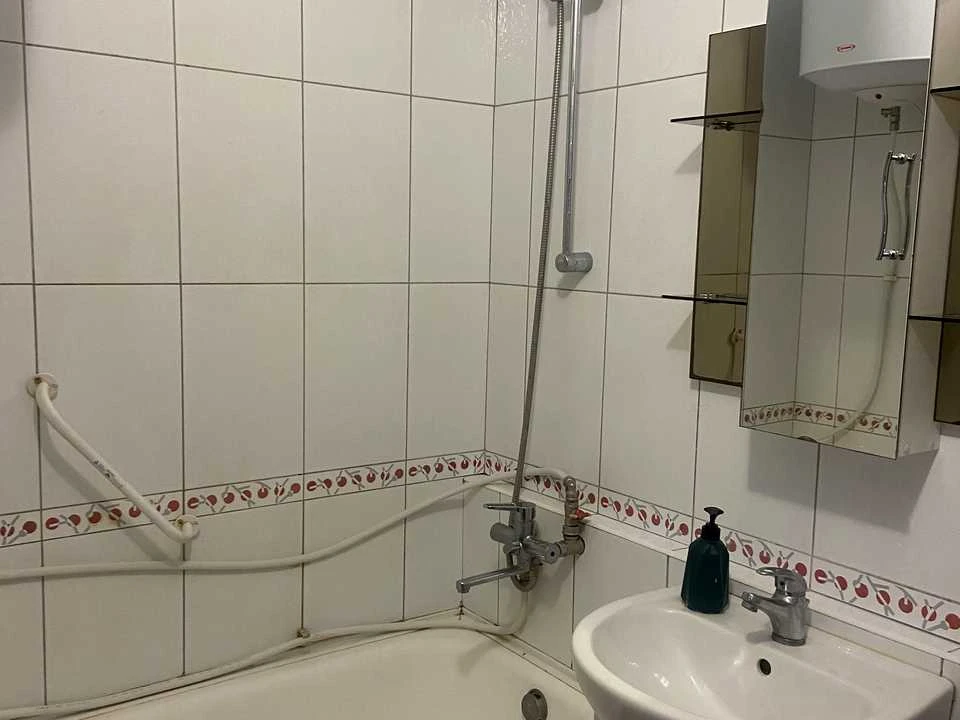 Квартира. Київ, Сергія Набоки вул.