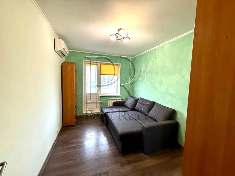 Квартира. Київ, Миколи Бажана просп.