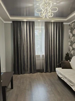 Selling a one-room studio apartment in the New Houses area.