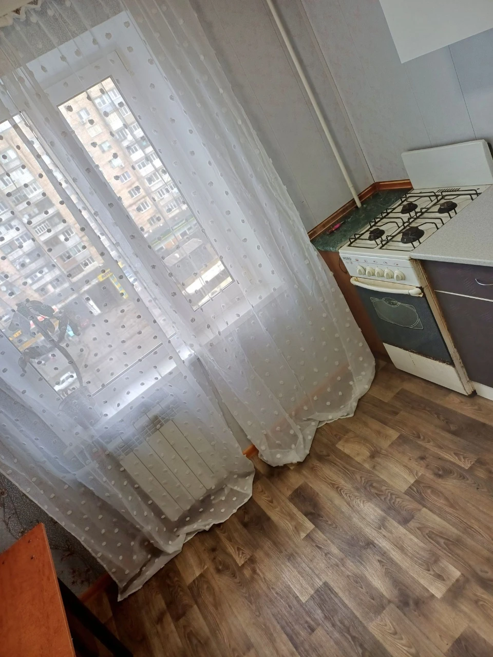 Продажа 1кв на Космосе . Ост. Европейская.