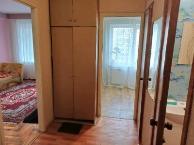 Продажа 1кв на Космосе . Ост. Европейская.