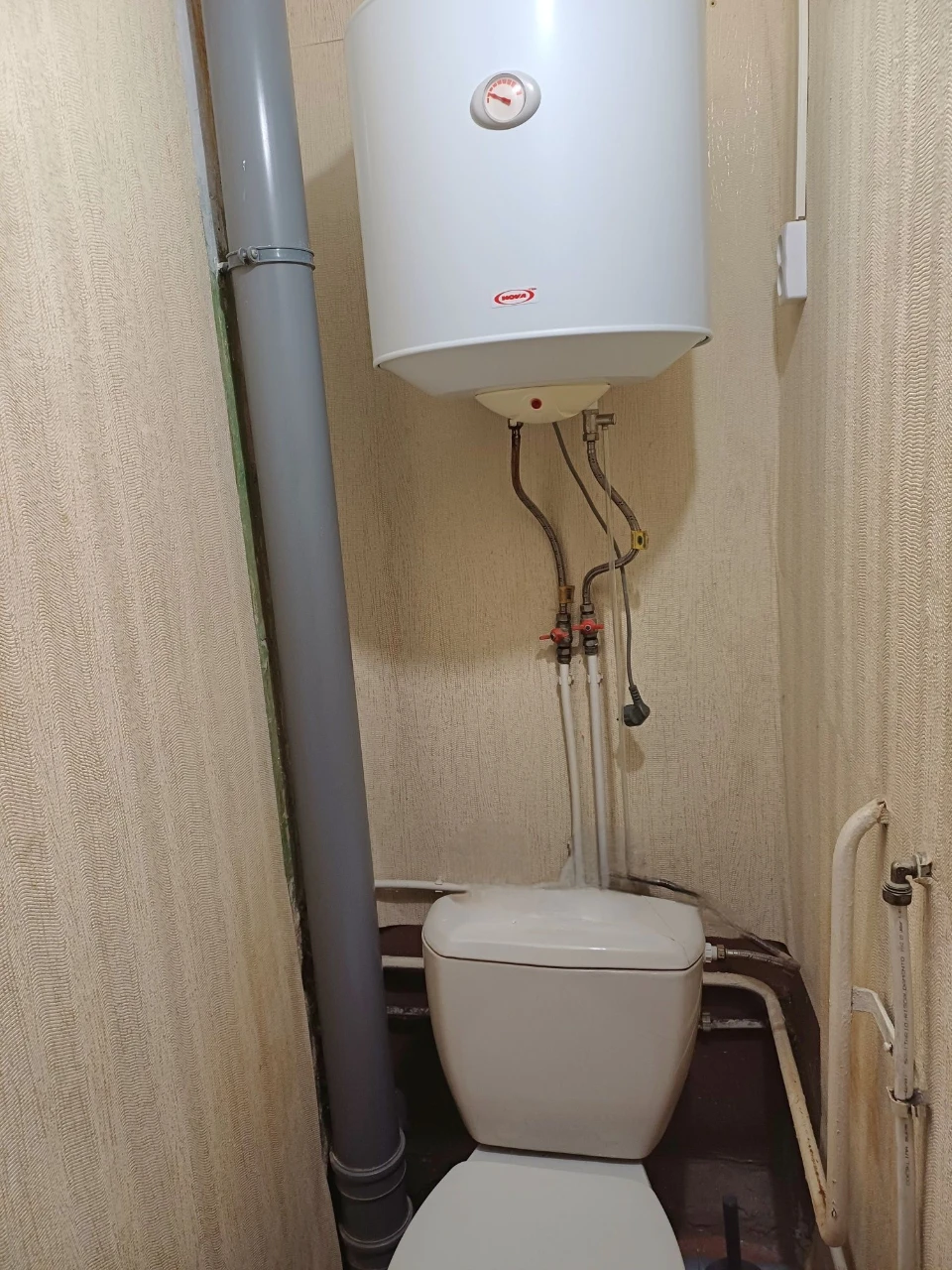 Продажа 1кв на Космосе . Ост. Европейская.