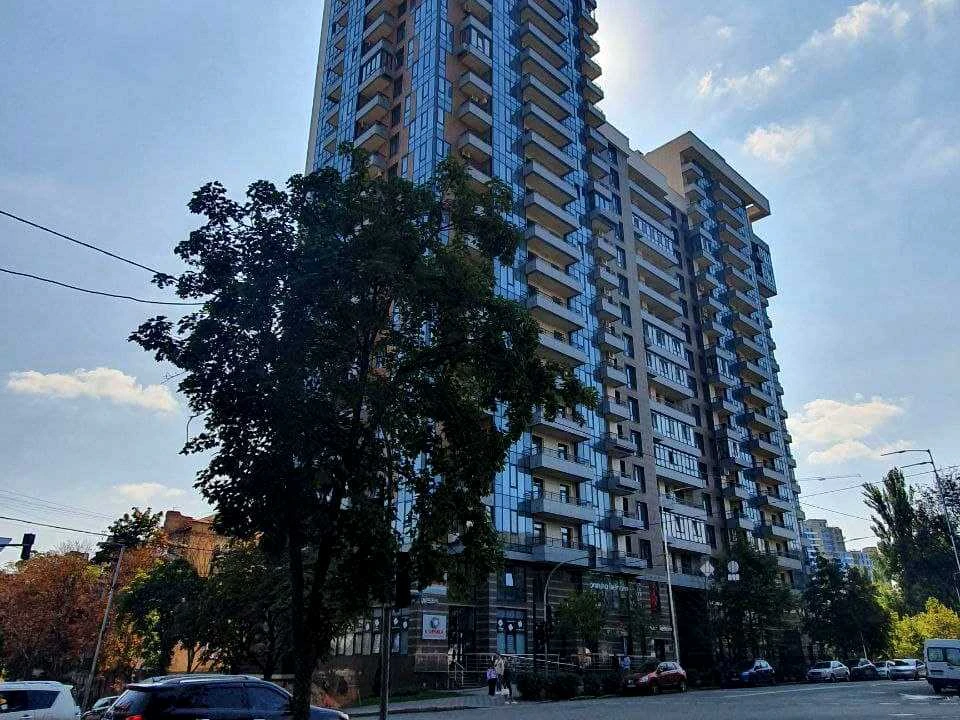 Квартира. Київ, Джона Маккейна вул.