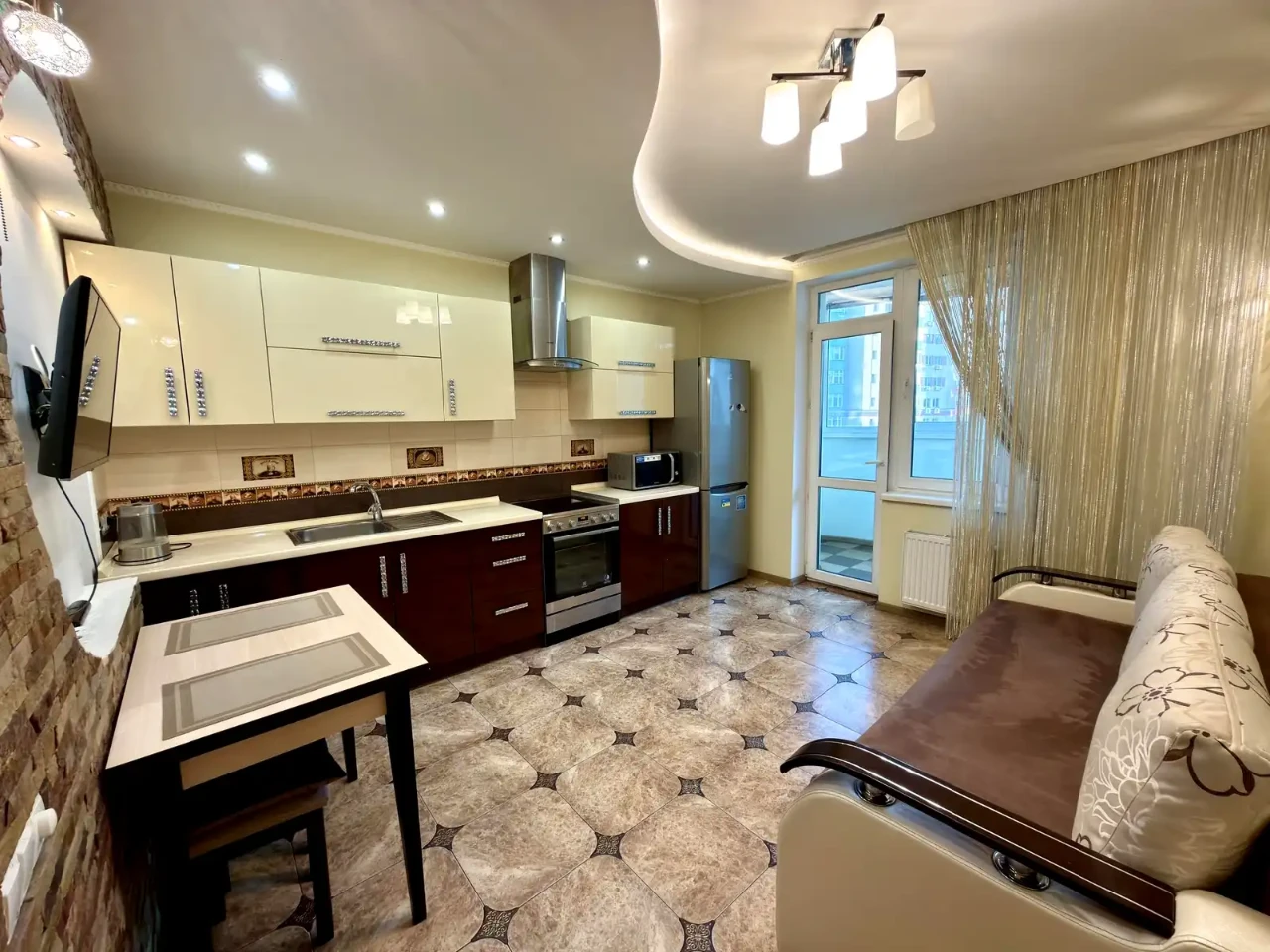 Оренда квартири 1-кімн. 54 м² 13/14 пов.