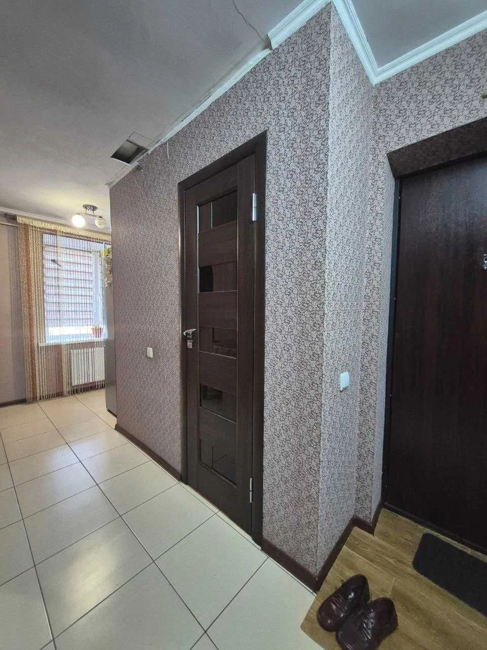 ПРОДАМ 1- кім квартиру з великою кімнатою та індивід. газови
