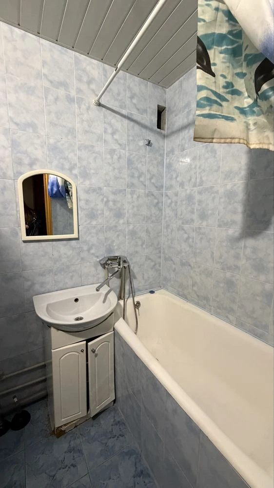1к квартира Бикова (36кв) 5/9кирп не угловая косметика