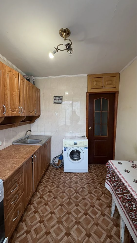 1к квартира Бикова (36кв) 5/9кирп не угловая косметика