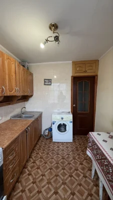 1к квартира Бикова (36кв) 5/9кирп не угловая косметика