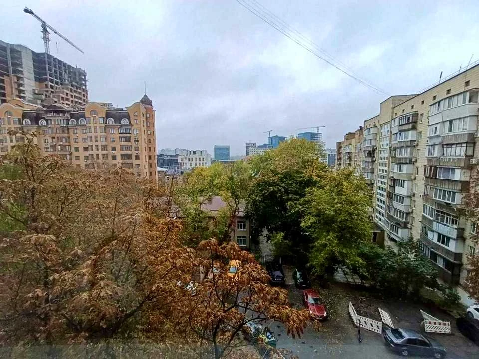 Квартира. Київ, Саксаганського вул.