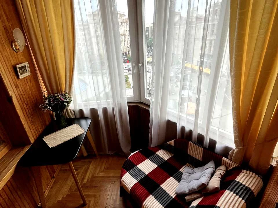 Квартира. Київ, Михайлівська вул.