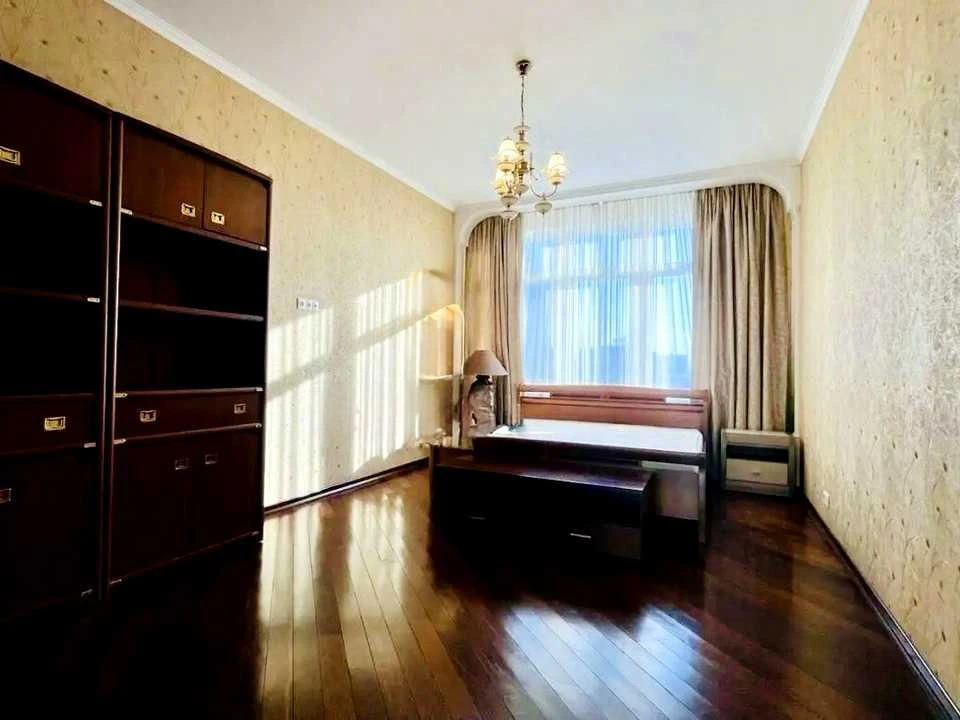 Квартира. Київ, Круглоуніверситетська вул.