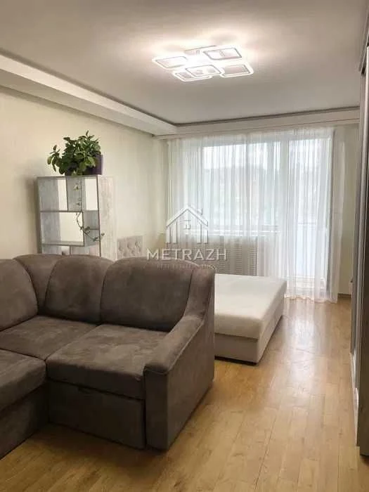 Продам 2 к. квартиру Чернышевского Центр Нагорный метро Госп