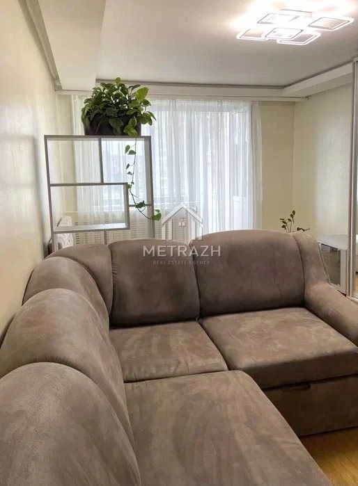 Продам 2 к. квартиру Чернышевского Центр Нагорный метро Госп