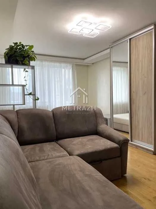 Продам 2 к. квартиру Чернышевского Центр Нагорный метро Госп