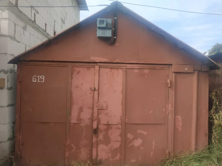 Продам Гараж, ГК Автомобіліст. Приватизований. Можна будуват