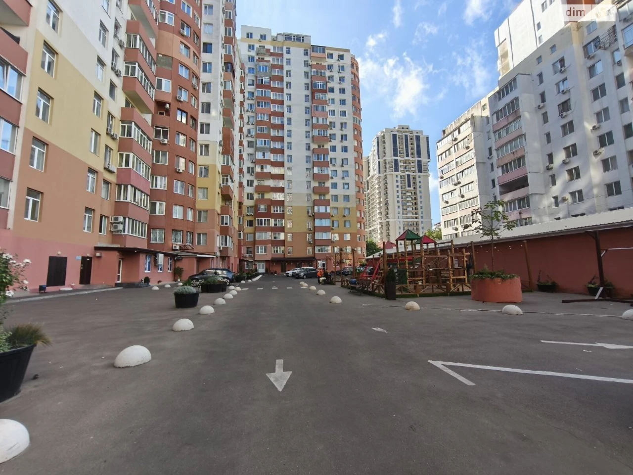 Продажа квартир Приморский.