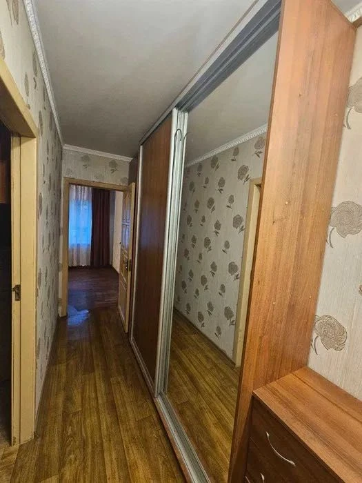 shev-03 Трикімнатна квартира в центрі Таїрова.