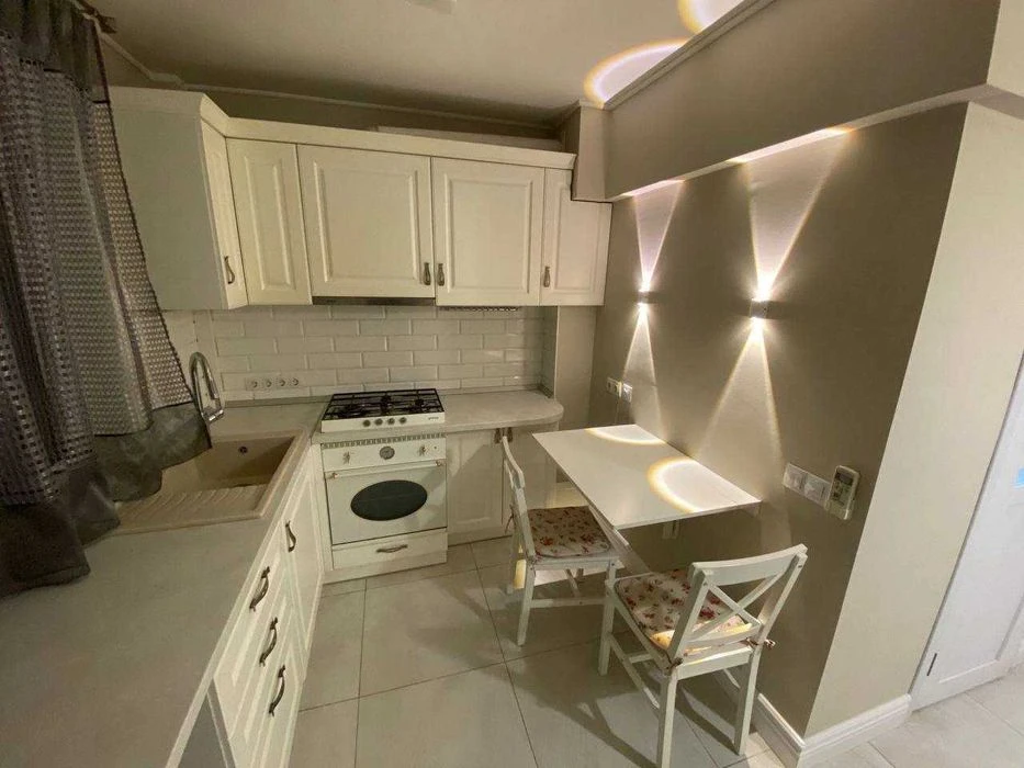 For sale: 1-bedroom apartment in Saltovka, Pavlova Academy, major renovations, nearby
