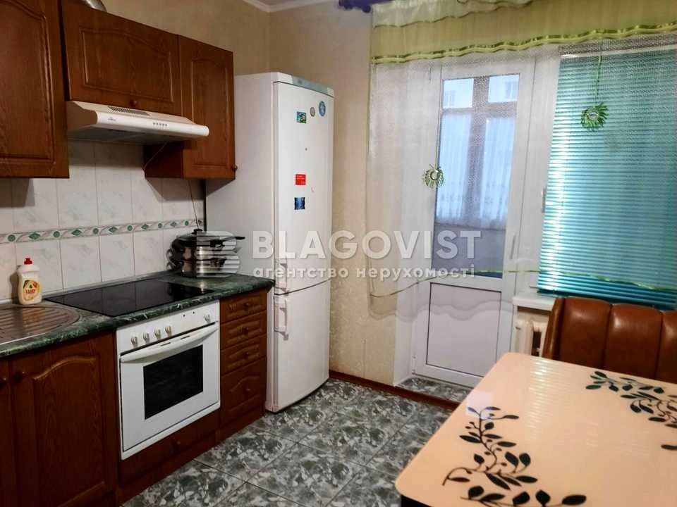 Квартира. Київ, Федора Ернста вул.