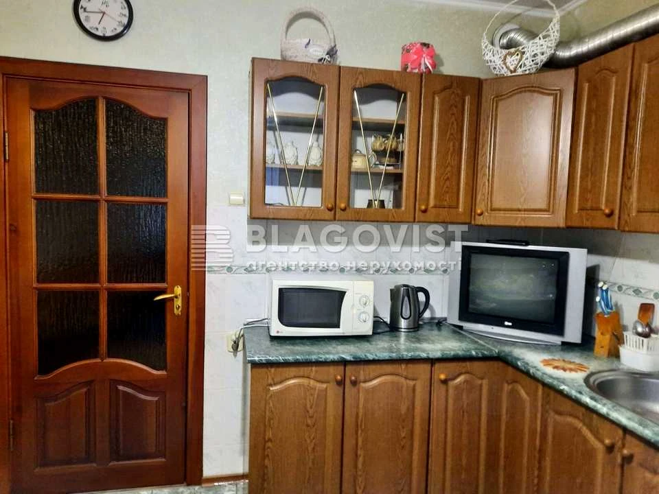 Квартира. Київ, Федора Ернста вул.