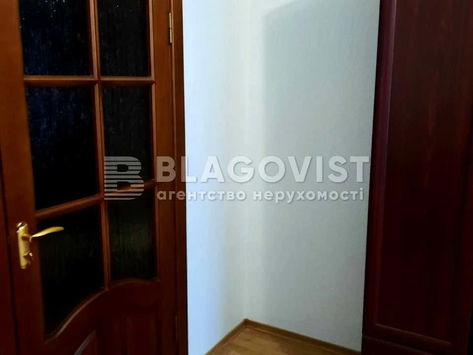 Квартира. Київ, Федора Ернста вул.