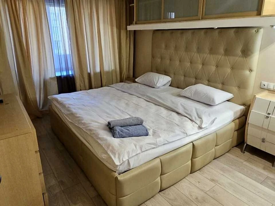 Квартира. Київ, Євгена Коновальця вул.