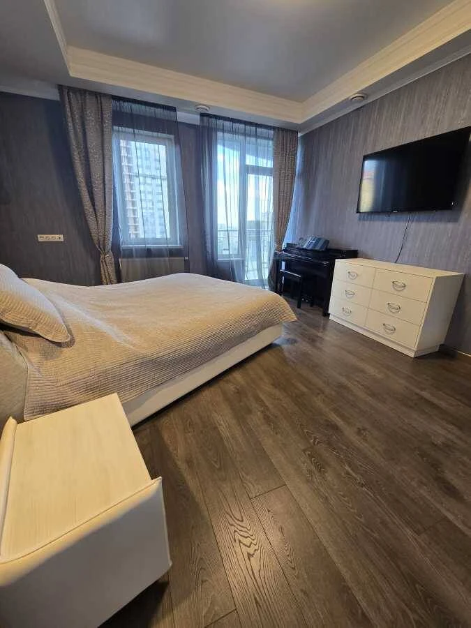Продам 2-к квартиру Київ, Печерський, Лабораторний пров, 7